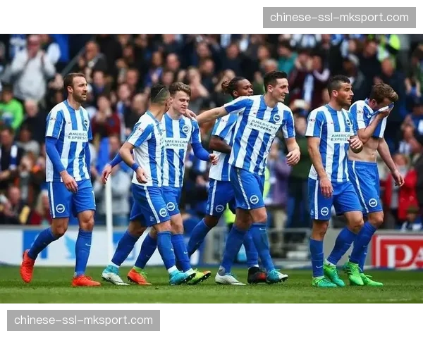 即时：哈兰德点射破门，曼城1-0领先阿森纳